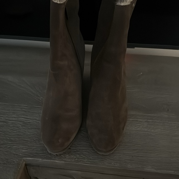 Calvin Klein Odelle Booties Womens sz 10Short Brown Suede Wedge Faux Fur Lined - Picture 2 of 5